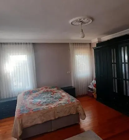 Antalya Kas'ta 4+1 Site'de Kiralik קס